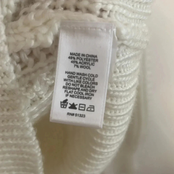 NWOT Wool Blend Sweater Crystal Buttons Collar, Size M - Picture 10 of 10